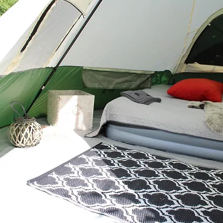 Luksuzni šator Tent Boby In Shared Lot And Shared Bathroom Mrse