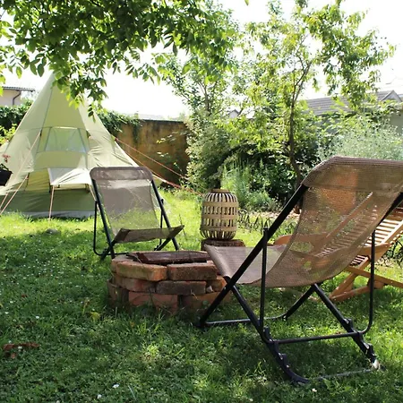 Tent Boby In Shared Lot And Shared Bathroom *